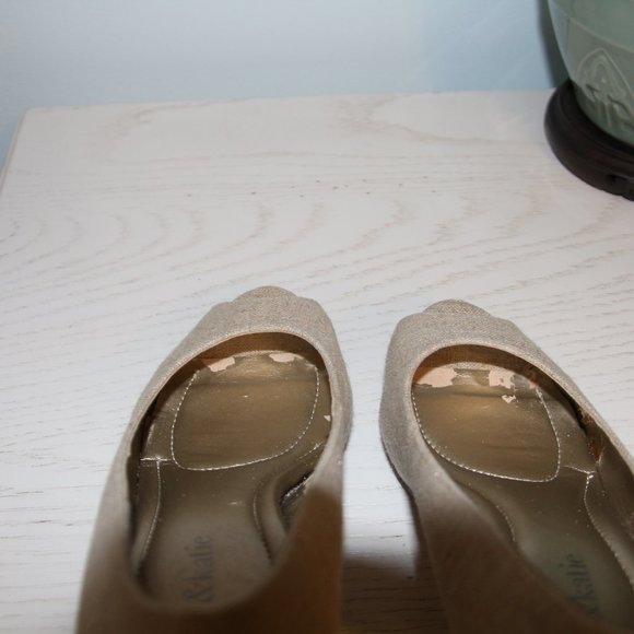 Kelli Katie Denise heel in natural cloth, size 7 - Picture 6 of 6